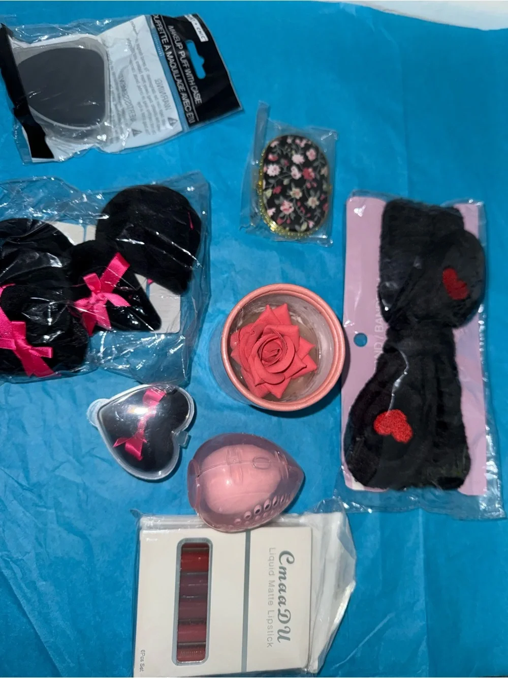 Makeup accessories set / perfect for a gift set